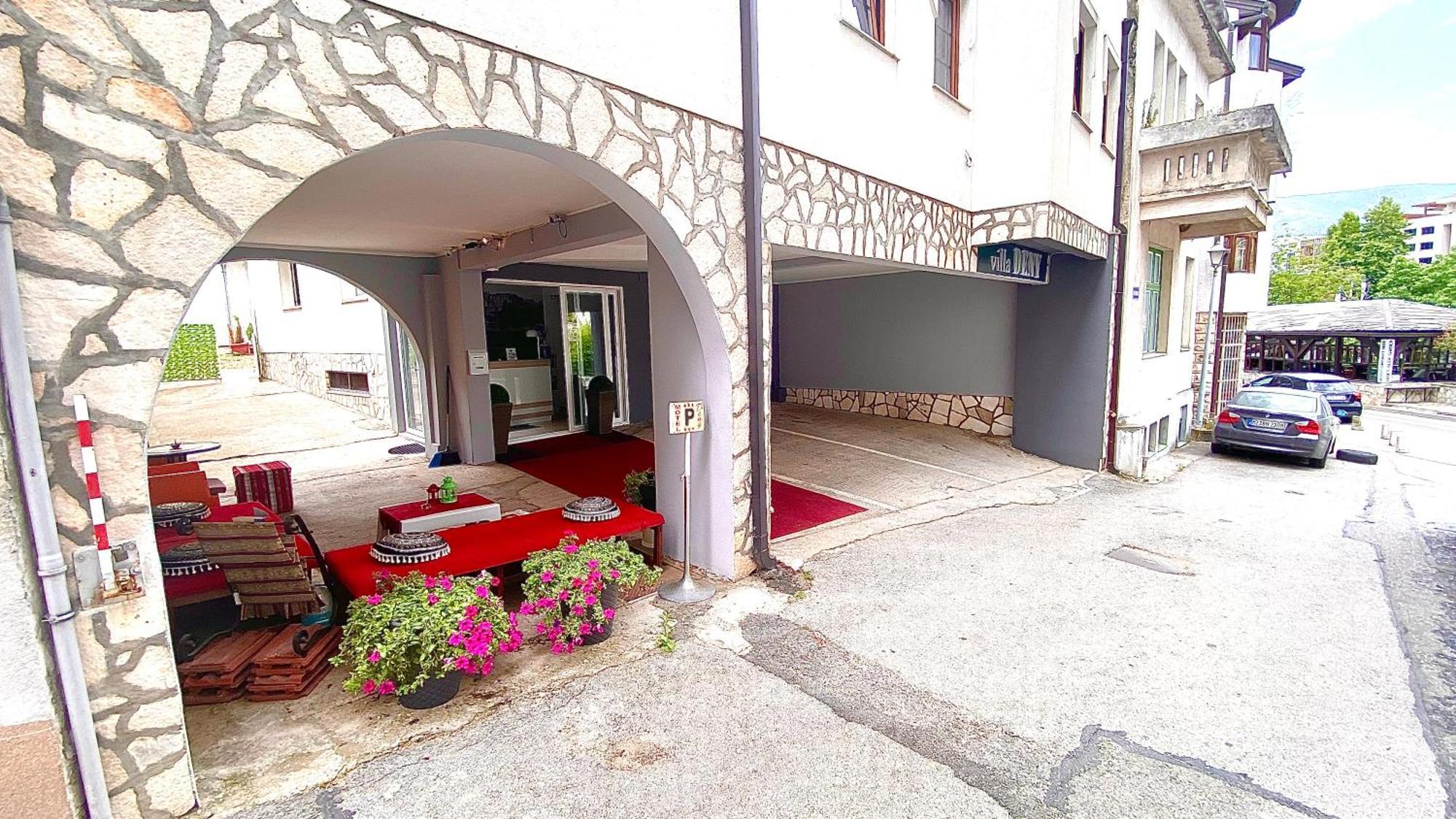 Villa Deny Mostar - With Free Parking Εξωτερικό φωτογραφία